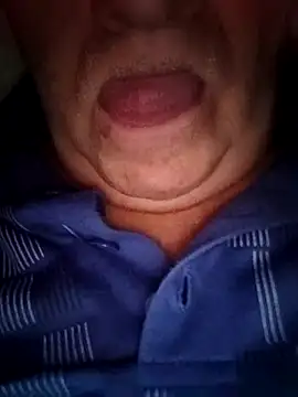 lickboy40 online show from June 17, 12:24 am