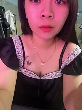 Pink 83 online show from April 18, 7:45 am