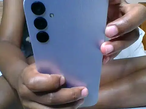 Snapshot of Teeh998712 chatting on April 5, 8:50 pm Teeh998712 online show from April 5, 8:50 pm