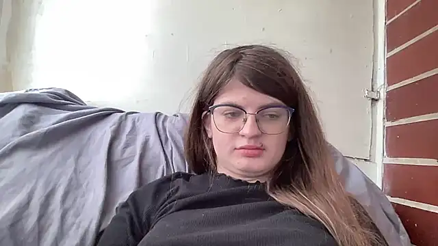 AmilenHot online show from April 8, 8:47 am