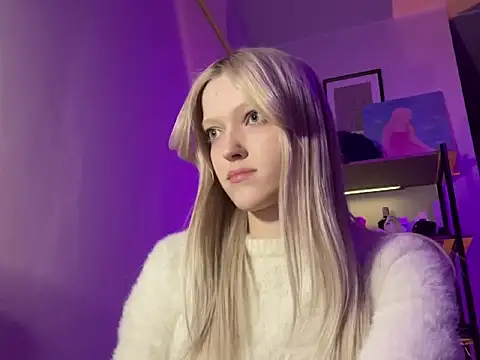 StellinaLuna online show from April 18, 7:07 pm