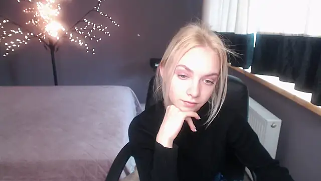 SonnySofia online show from April 21, 11:49 am