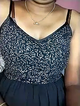 Snapshot of Anu_tamilx chatting on April 13, 5:40 pm Anu tamilx online show from April 13, 5:40 pm