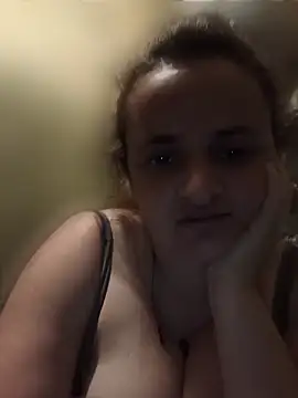 Snapshot of AnabelBexley chatting on May 14, 6:09 am AnabelBexley online show from May 14, 6:09 am