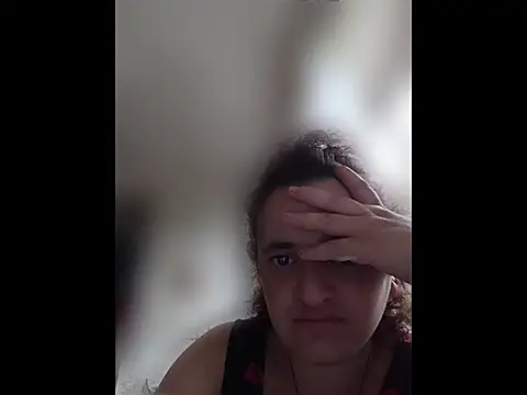 Snapshot of AnabelBexley chatting on July 4, 4:29 am AnabelBexley online show from July 4, 4:29 am