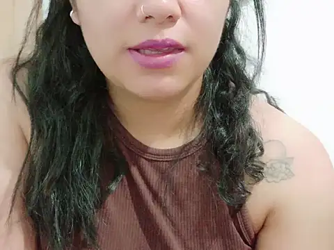 MojaditPussy online show from June 21, 8:44 pm