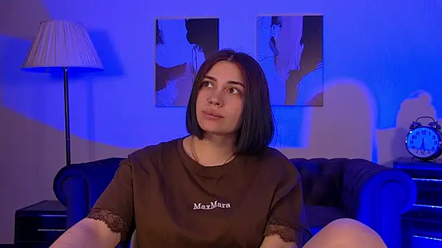 AdrianaToress online show from June 8, 6:08 pm