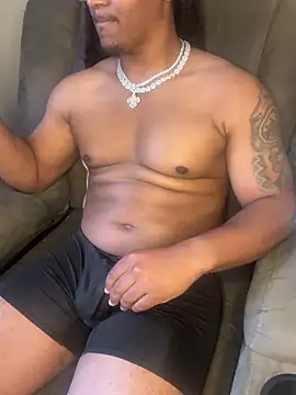 shepullsmydreads265 online show from April 21, 5:28 pm