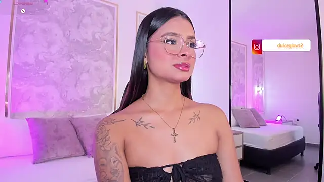 dulce glow  online show from June 14, 1:13 pm