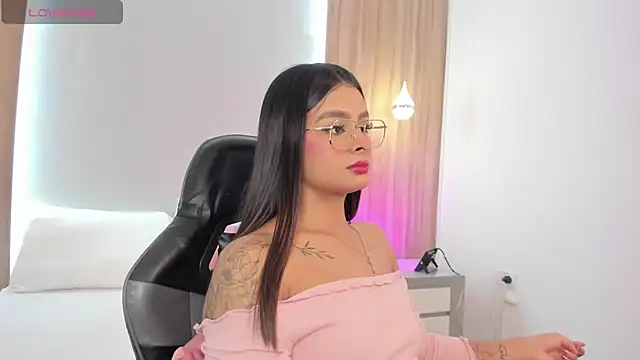 dulce glow  online show from July 10, 9:39 pm