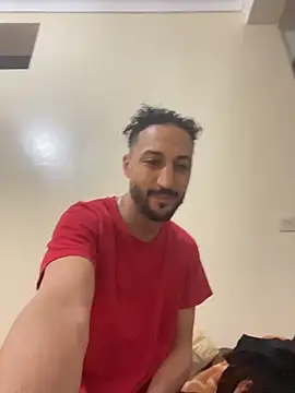 Snapshot of legende59 chatting on April 6, 8:54 pm legende59 online show from April 6, 8:54 pm