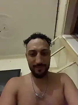 Snapshot of legende59 chatting on June 11, 12:32 am legende59 online show from June 11, 12:32 am