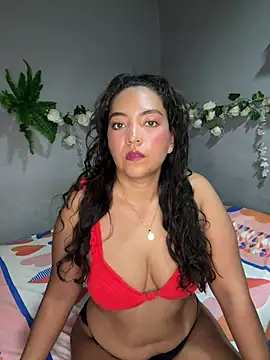 RoxanaEvanss online show from May 25, 8:48 pm