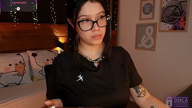 aria bloomer online show from April 21, 8:12 pm