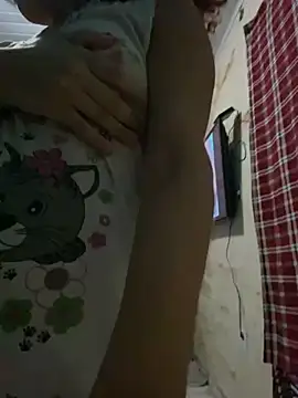 nandinharuivinha22 online show from April 8, 12:54 am