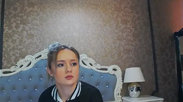Ivy Quin online show from May 2, 5:12 am