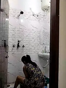 Love-Birdss online show from April 15, 9:27 am