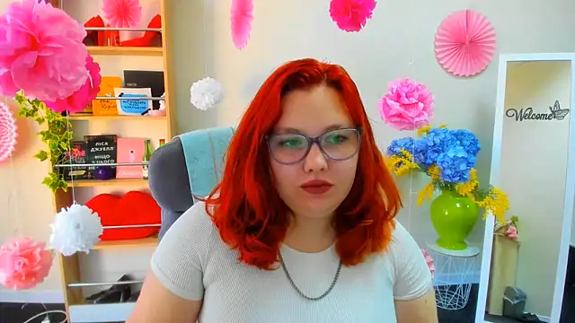 Aillia-Rous online show from June 17, 6:38 am