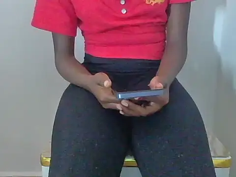 Momoe02 online show from April 12, 10:42 am