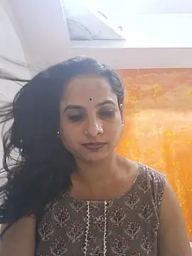 Bebo QueeN online show from May 2, 5:29 pm