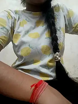 Snapshot of Miss_sarita chatting on April 8, 9:09 am Miss sarita online show from April 8, 9:09 am