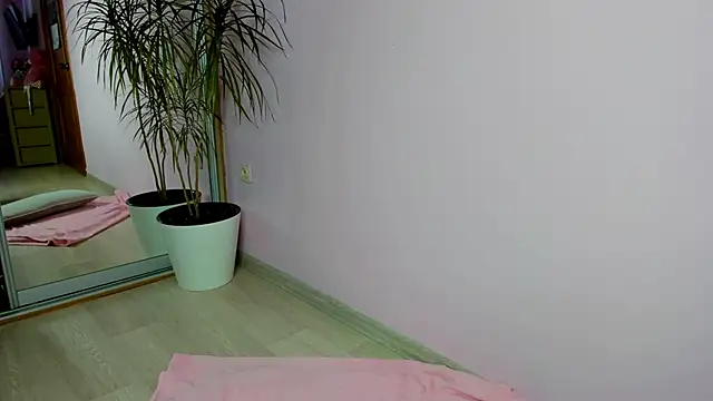 Monica Luno online show from April 21, 1:42 am