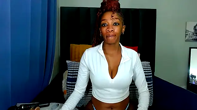 Snapshot of SexyMiaC chatting on July 7, 6:16 am SexyMiaC online show from July 7, 6:16 am