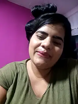 Sofia Moon01 online show from April 28, 3:00 am