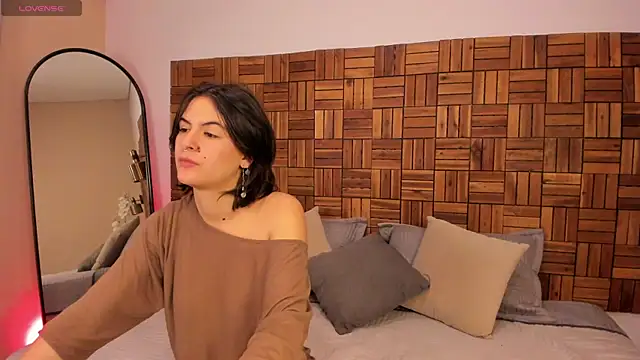 Snapshot of freyaa__1 chatting on June 25, 12:31 pm freyaa 1 online show from June 25, 12:31 pm