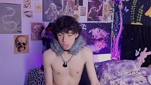Otter Moon online show from May 19, 3:13 am