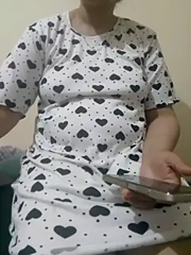 Snapshot of _RazaL_ chatting on April 18, 7:58 pm RazaL online show from April 18, 7:58 pm