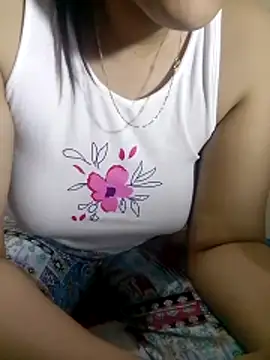 Snapshot of _RazaL_ chatting on April 22, 9:38 pm RazaL online show from April 22, 9:38 pm