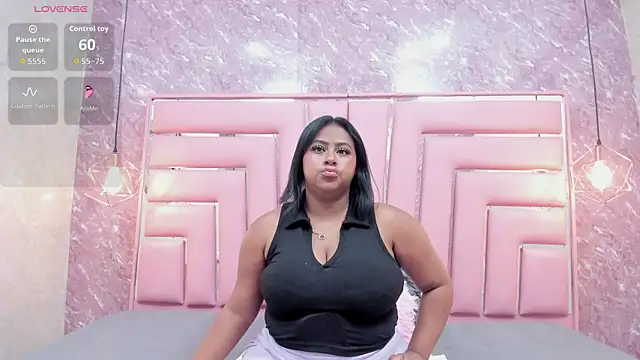 Luu Adams online show from May 24, 11:26 am