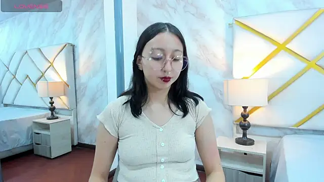 Snapshot of NixShadow chatting on June 5, 10:37 pm NixShadow online show from June 5, 10:37 pm