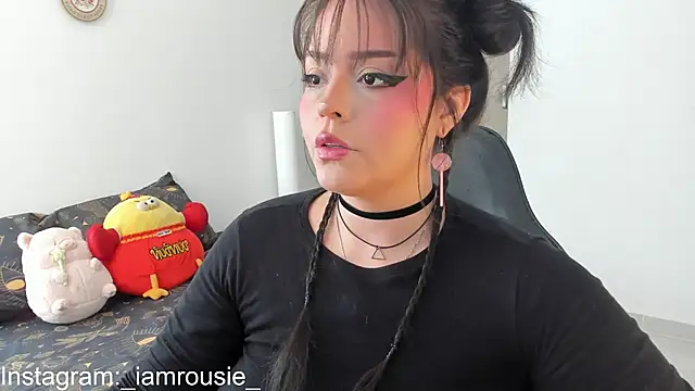  iamrousie  online show from May 20, 1:17 pm