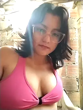 sienna elara online show from April 28, 10:53 am