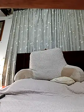 edulovee online show from April 18, 6:17 am