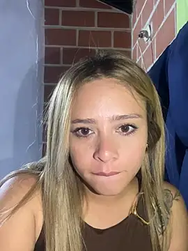jade06  online show from May 9, 8:14 pm