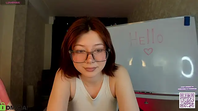Lessi Panic online show from April 28, 1:15 am