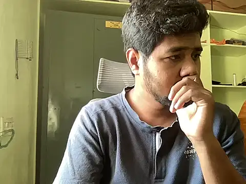 Snapshot of Mee_Baadshah chatting on April 8, 10:26 am Mee Baadshah online show from April 8, 10:26 am