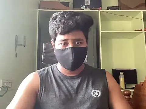 Snapshot of Mee_Baadshah chatting on April 11, 7:24 am Mee Baadshah online show from April 11, 7:24 am