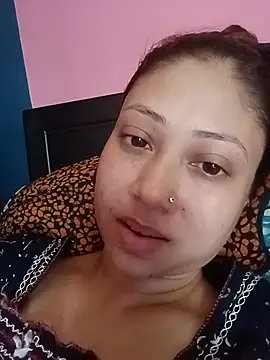 Snapshot of Hot_Soniya_08 chatting on June 20, 9:23 am Hot Soniya 08 online show from June 20, 9:23 am