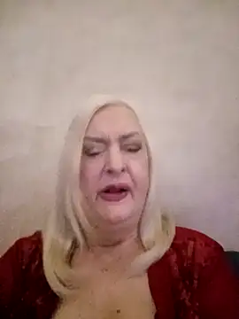 Julia20X online show from April 28, 9:03 am