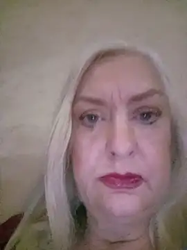 Julia20X online show from May 22, 4:34 pm