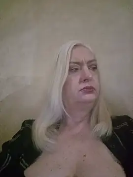 Julia20X online show from May 30, 10:12 am