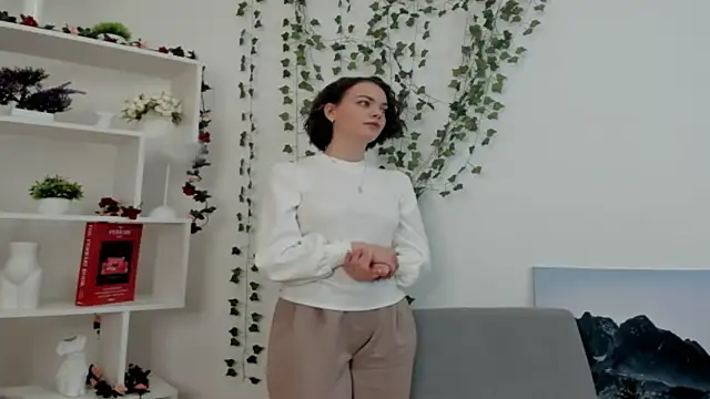 GraceFoderaro online show from April 9, 5:40 am