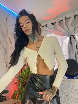 Dafne kee online show from June 9, 1:56 pm