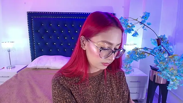 Amelie adams online show from May 15, 11:06 am