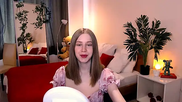 cheeky chick online show from May 31, 1:29 pm