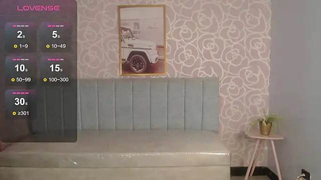 Scarlett jhonson ch online show from April 24, 7:38 pm